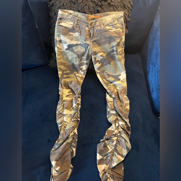 Camouflage Jeans by Viggos! - Picture 1 of 9